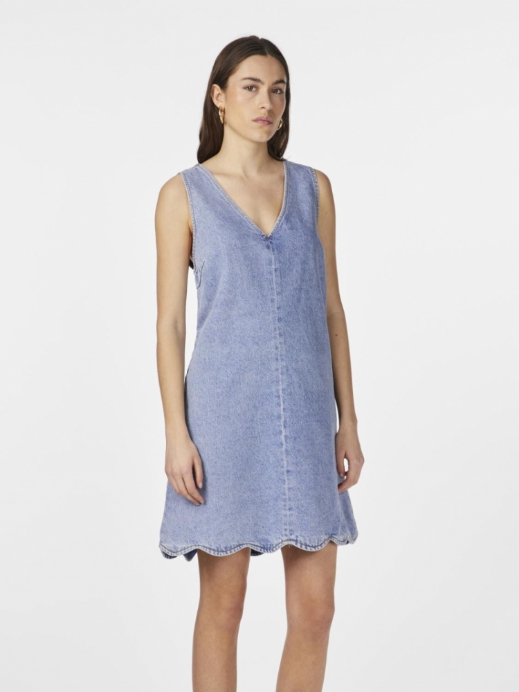 Scallop denim dress  Light blue deni