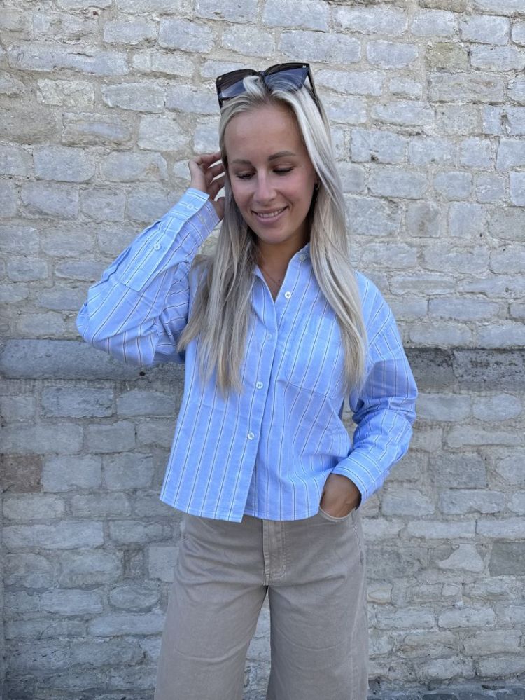 Aria Short Boxy Shirt Ice melt