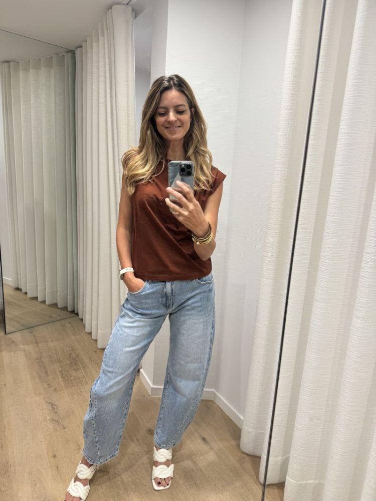 Calli sleeveless top Mahogany