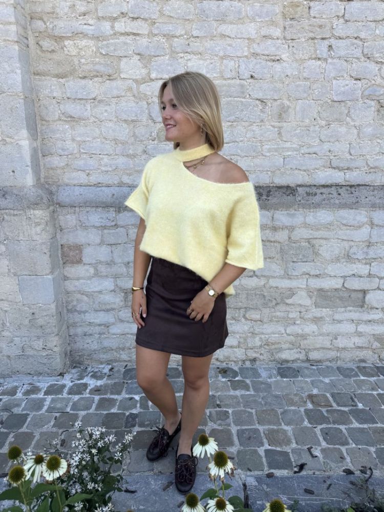Open shoulder pull geel