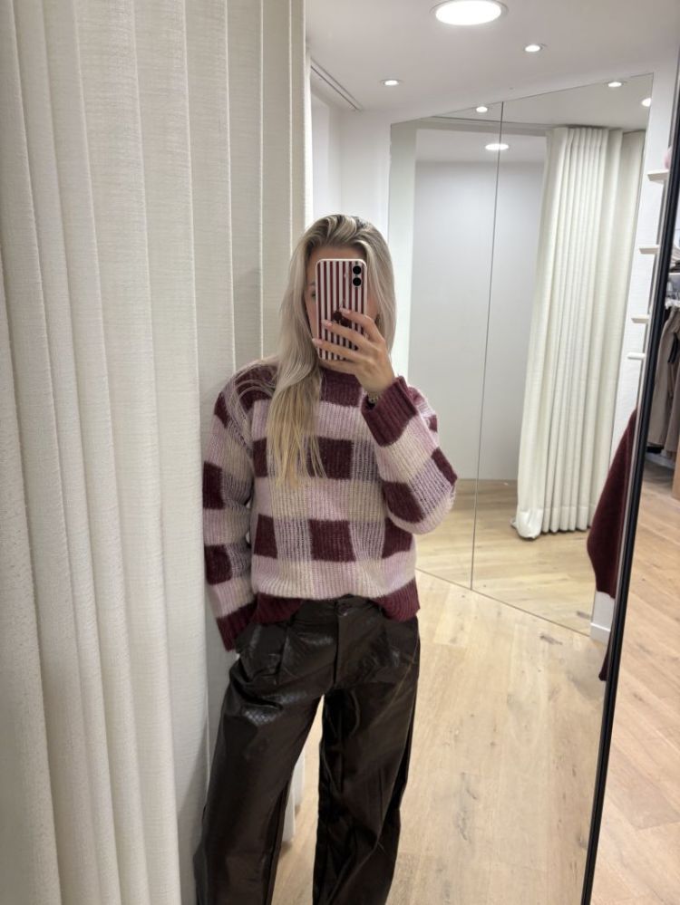 Lulu loose check knit tawny port