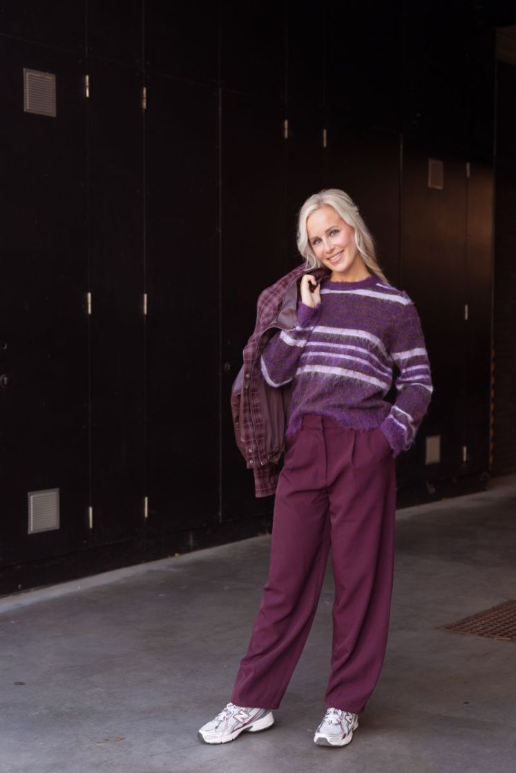 Lippi-pullover nightshade mela