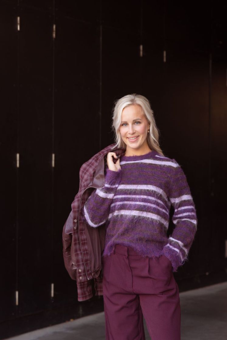 Lippi-pullover nightshade mela