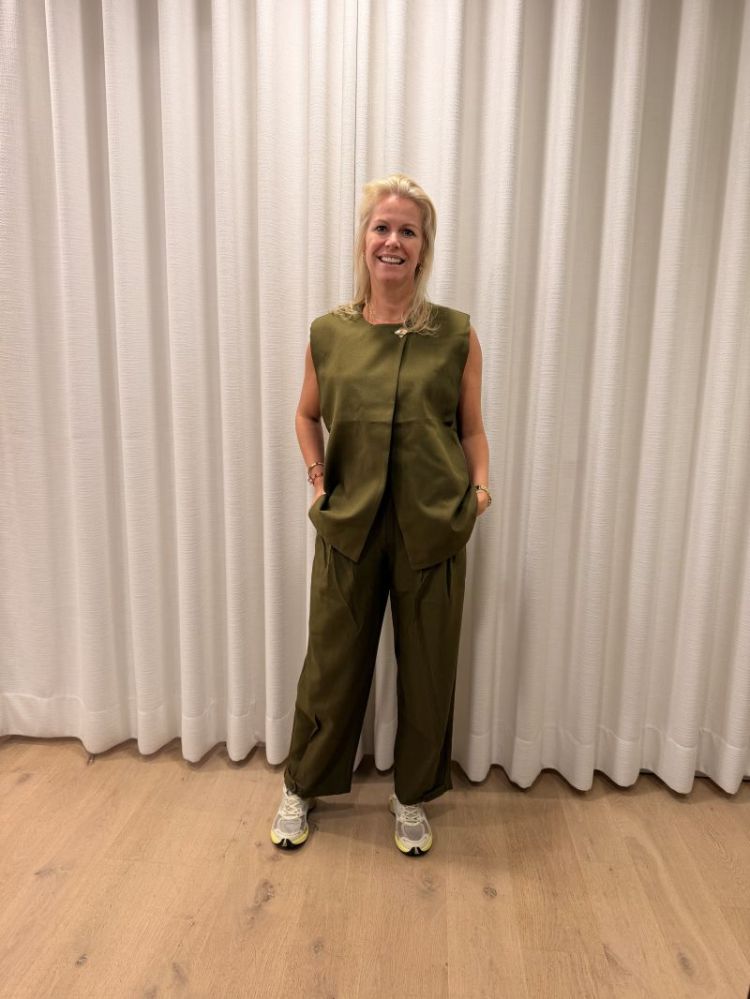 ankle pants dark olive